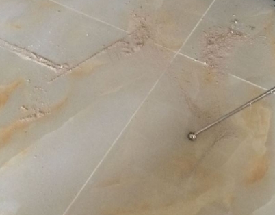 介休瓷砖空鼓维修公司分享粘合剂选择不当在瓷砖铺贴过程中可能导致以下问题